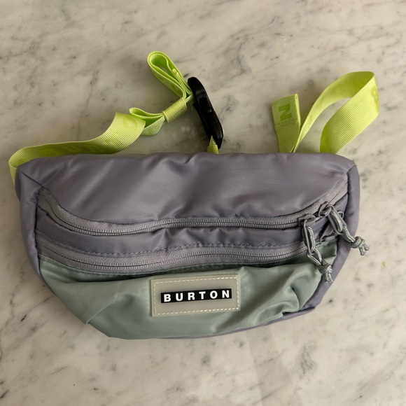 Authentic Burton Nerka Hip Pack (Fanny Pack) in grey and neon green - Picture 4 of 8